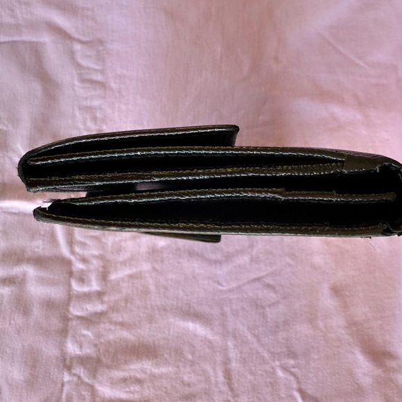 Bvlgari trifold wallet - Picture 8 of 12